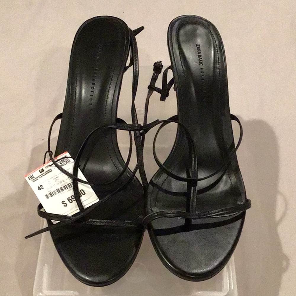 Zara Black Strappy Heels, size 42, NWT